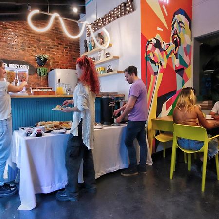 Play Hostel Garden Buenos Aires Exterior photo