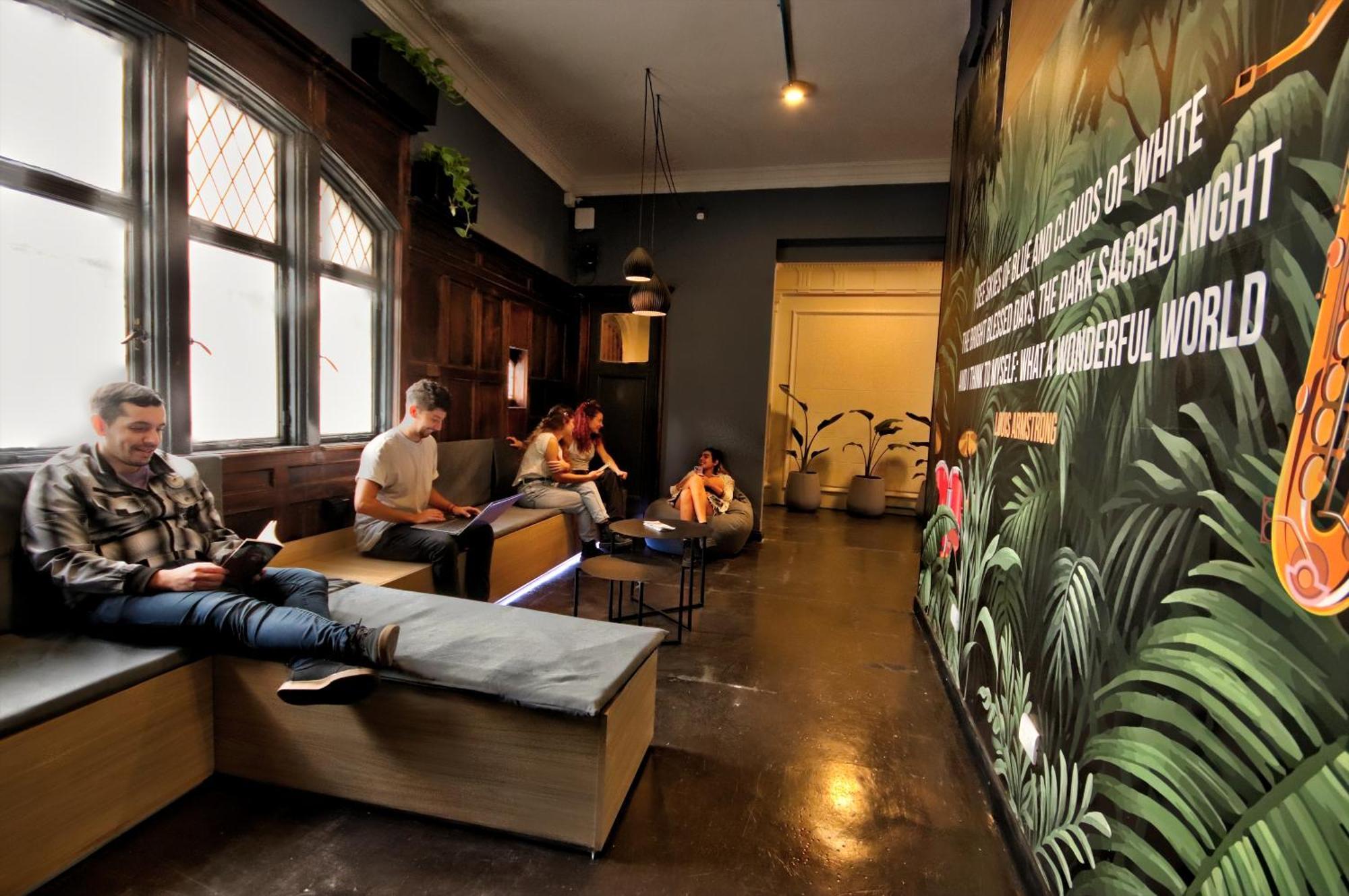 Play Hostel Garden Buenos Aires Exterior photo